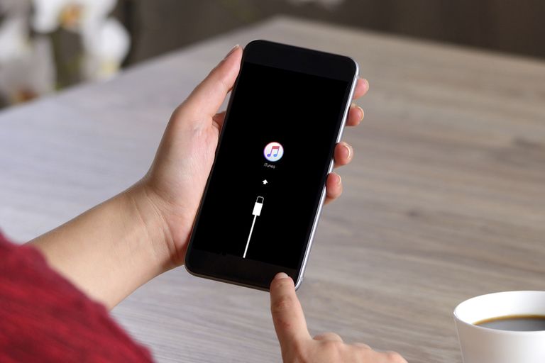 iPhone 7 Bypass MdM security With One ClicK